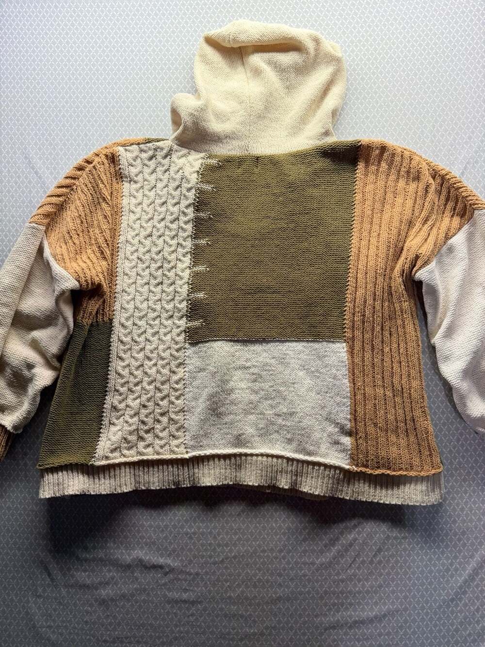 BKE Chenille Colorblock Patchwork Cable Knit Pullover Hoodie - Picture 6 of 7